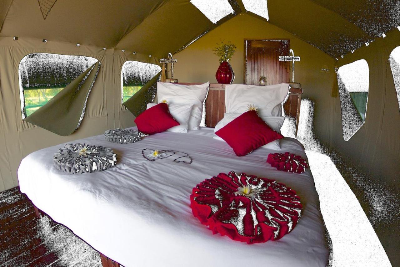 Nkasa Lupala Tented Lodge Sangwali エクステリア 写真